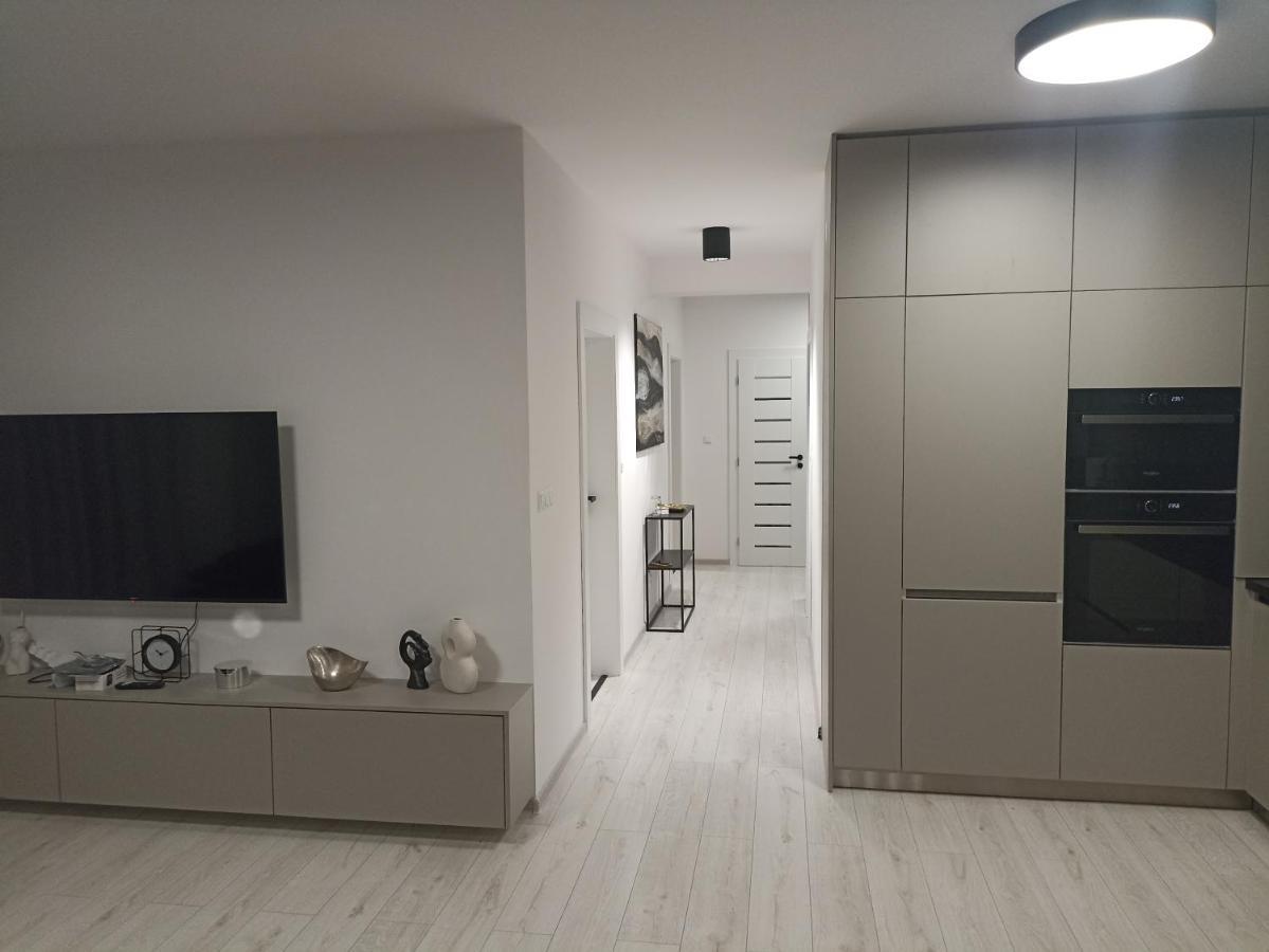 Mbv28 Apartments Poprad Bagian luar foto
